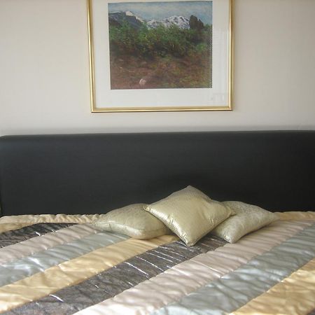Guesthouse Bina เรคยาวิก ภายนอก รูปภาพ
